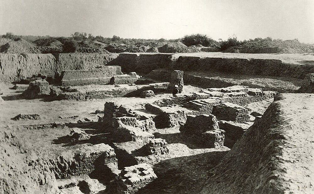 Harappa’s Parallel Walls: What Were They For